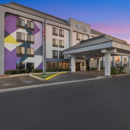 Hampton Inn Bakersfield - Central Buitenkant foto